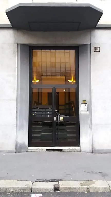 Apartment Nice Livings Lazzaroni Mailand