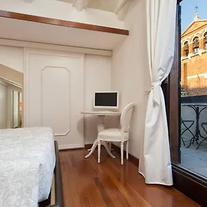 terrazza-la-fenice.hotelinveneto.com/